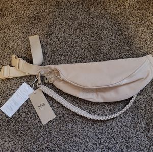 Beis The Sport Pack Fanny Pack in Beige
